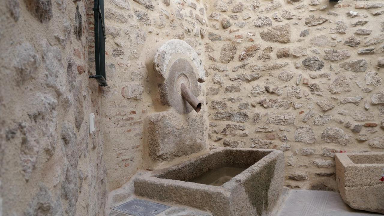 Hotel Rural La Casa De Carlota Montánchez Kültér fotó
